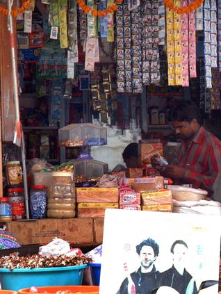 Kirana shop owners betting high on hypermarkets for better margins!