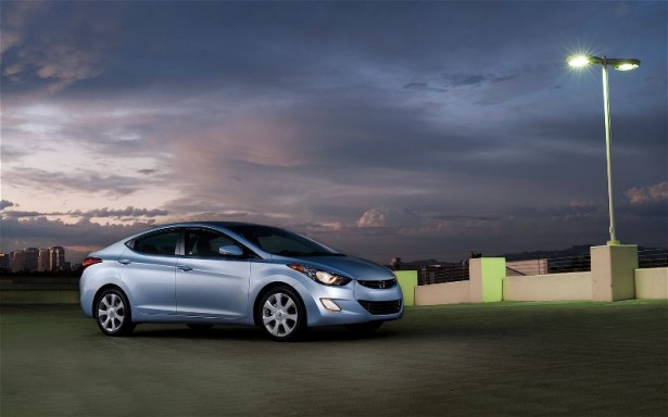 Elantra becomes the top selling premium sedan, outsells Corolla Altis and Chevrolet Cruze