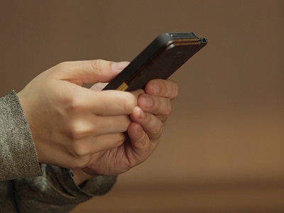 Mobile phones contribute to the growth of the internet usage: Report