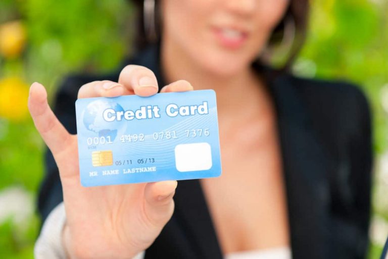 6 Important things to remember while selecting a credit card