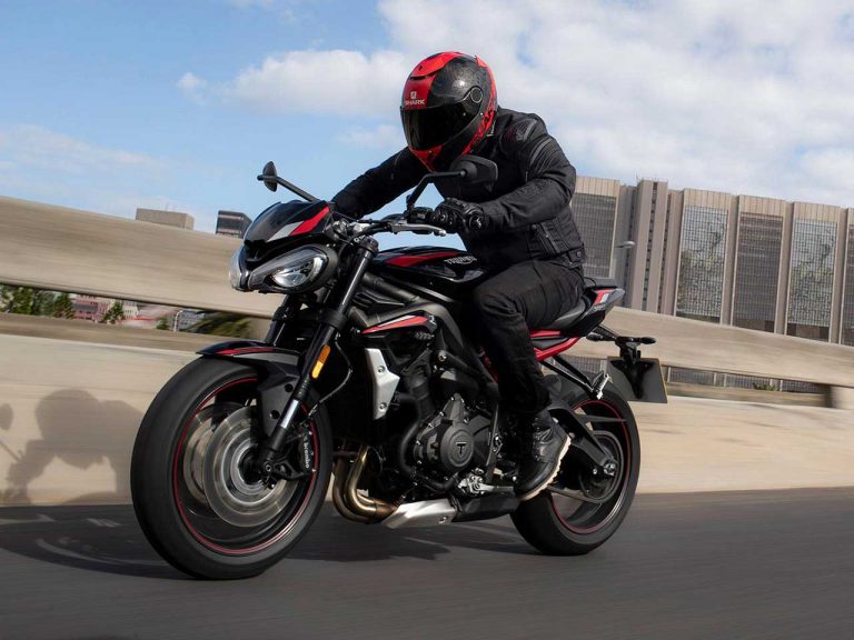 Street Triple R the ultimate machine: Triumph Motorcycles