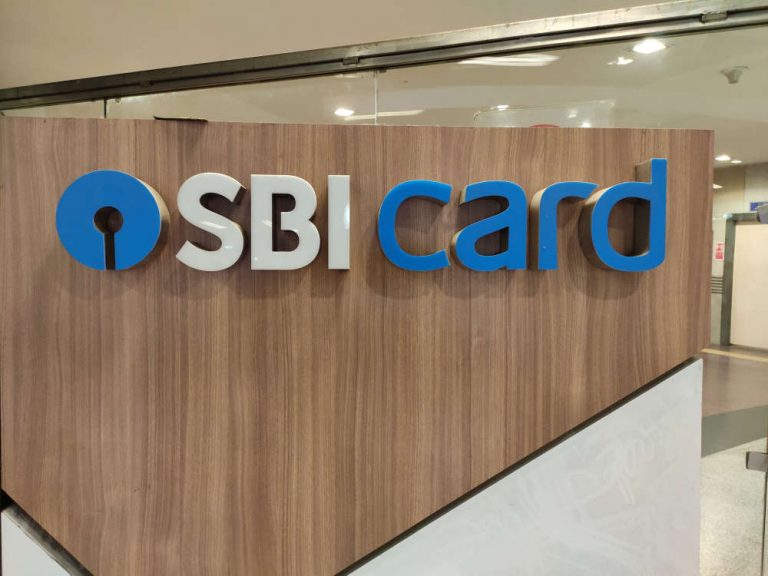 SBI card planning to provide the facility to view credit scores