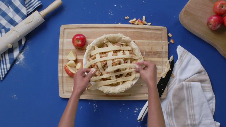 Pepsi comes up with a new challenge to promote its new apple-pie flavor
