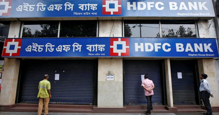 RBI asks HDFC Bank to stop digital activities and sourcing new credit card