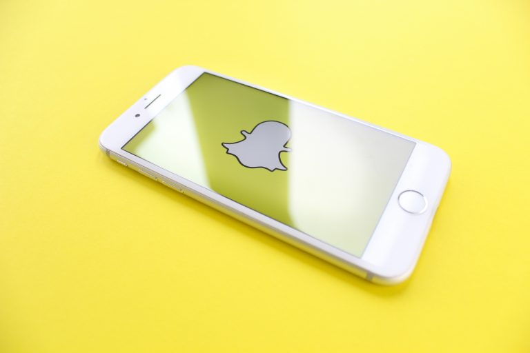Snapchat public profiles; a new feature to promote brands