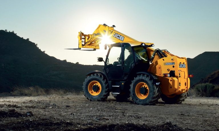 JCB launches stage IV construction equipment