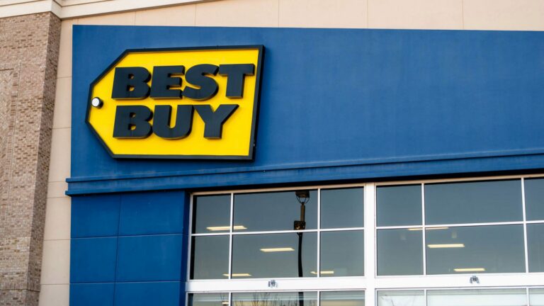 Case Study | Best Buy plans to shutter more stores