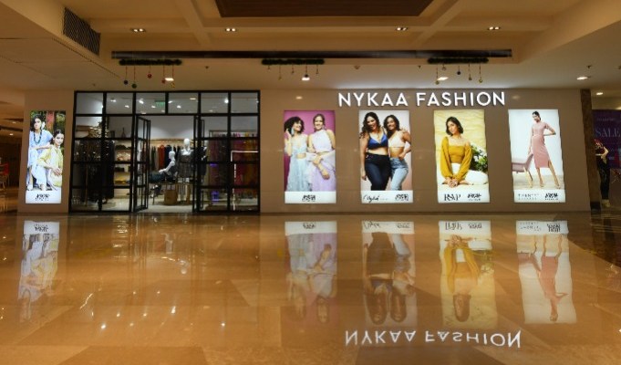 Nykaa Fashions shares the joy of giving gifts
