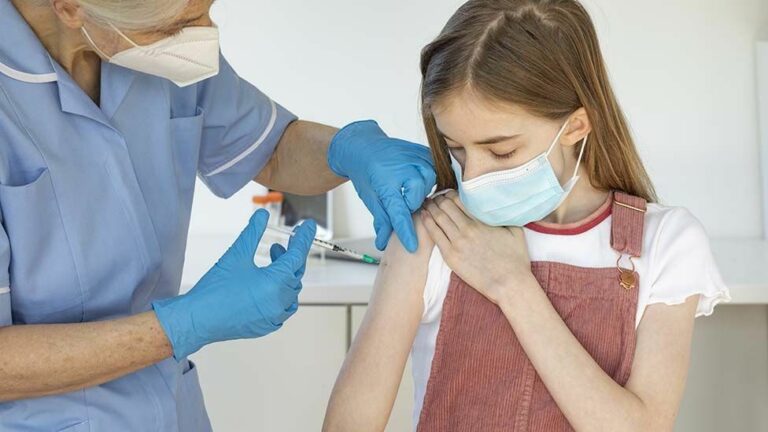 Children vaccination opened in schools; Delhi