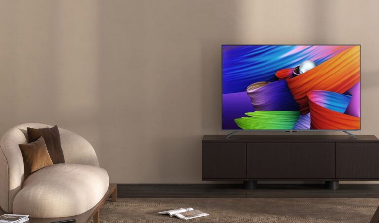 OnePlus strengthens partnership with Vijay Sales, introduces OnePlus TVs across partner stores