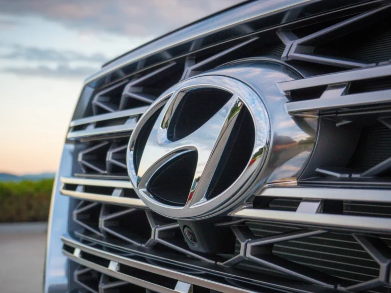Hyundai brings back life to Billboards- Dooh ventures