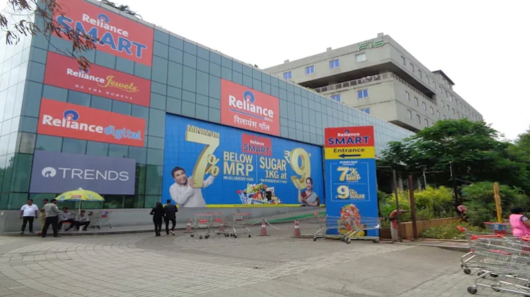 Gap Inc. and Reliance Retail collaborate to introduce Gap to India.