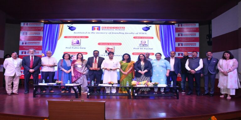 Union Minister Jyotiraditya Scindia Felicitates Leading HR Professionals At Margdarshak Awards- 2.O