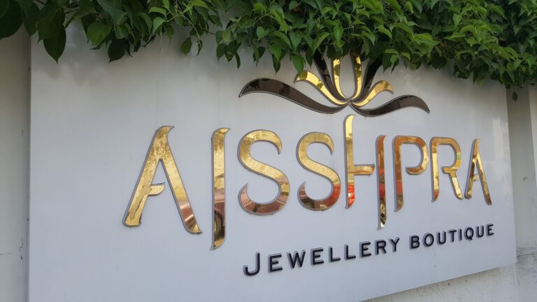 Aisshpra Gems & Jewels Partners with De Beers Forevermark