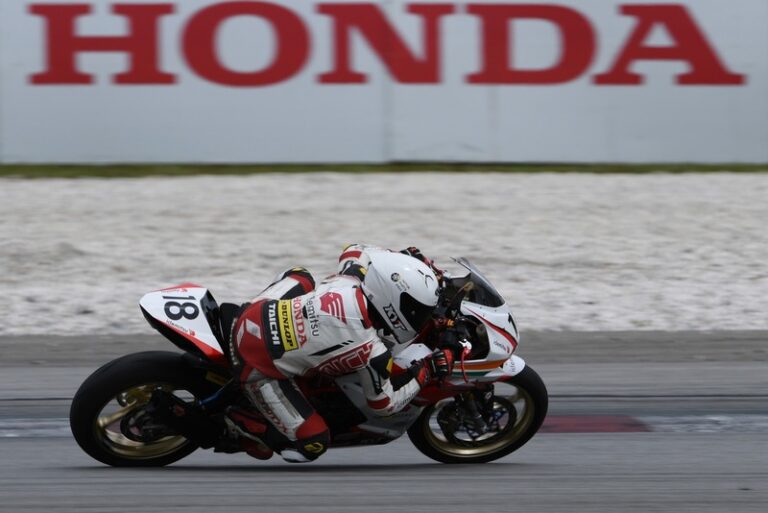 Indian rider duo of Rajiv Sethu and Senthil Kumar gain points for Honda Racing India in AP250 race 1 of 2022 ARRC Round 4