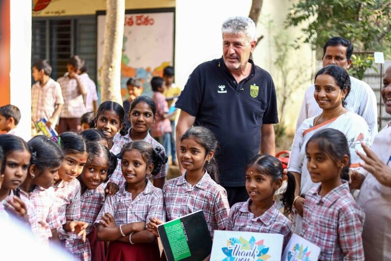 Hyderabad FC, Pallavi Group of Schools distribute books