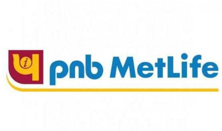 PNB MetLife distributes books to underprivileged school