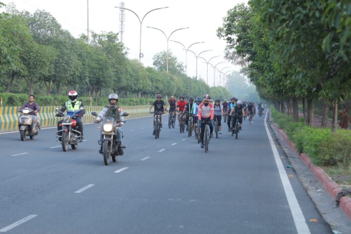 HCL Celebrates Pedal Up Ride in Noida