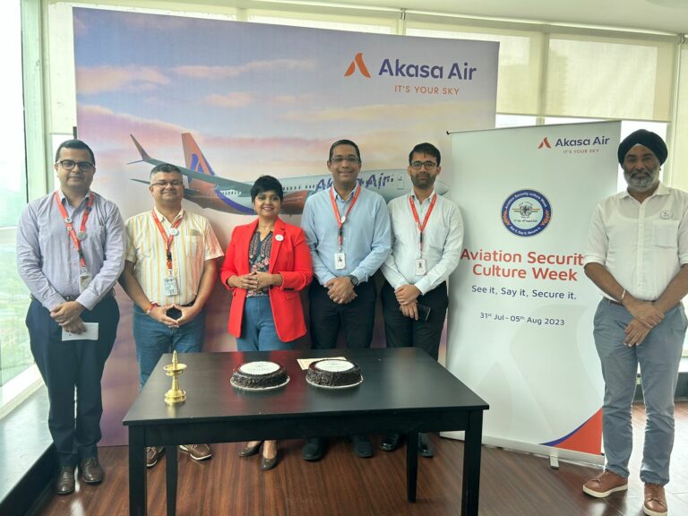 Akasa Air's leadership team takes the Aviation Security Culture Week pledge with all employees at the corporate office in Mumbai