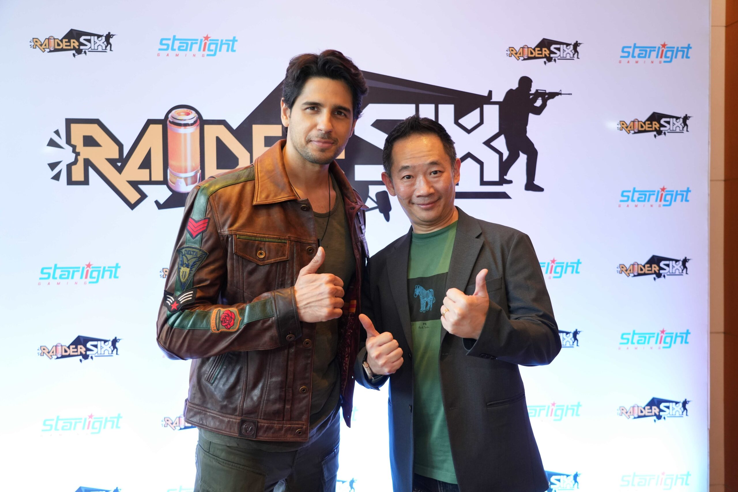 Raider SIX_Launch Event_ Siddharth Malhotra with SOFTSTAR ENTERTAINMENT INC. General Manager Mr. Yautian Chen