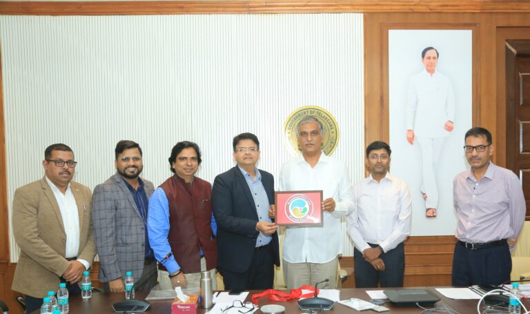 Honourable Minister of Health, Telangana, Shri T. Harish Rao (3rd from right) with Vishwanath Swarup, COO India Business, BSV (4th from right) and team