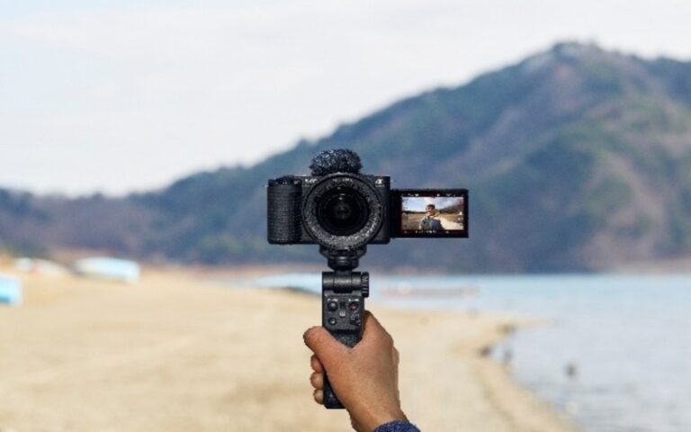 Sony’s new full-frame vlog camera ZV-E1