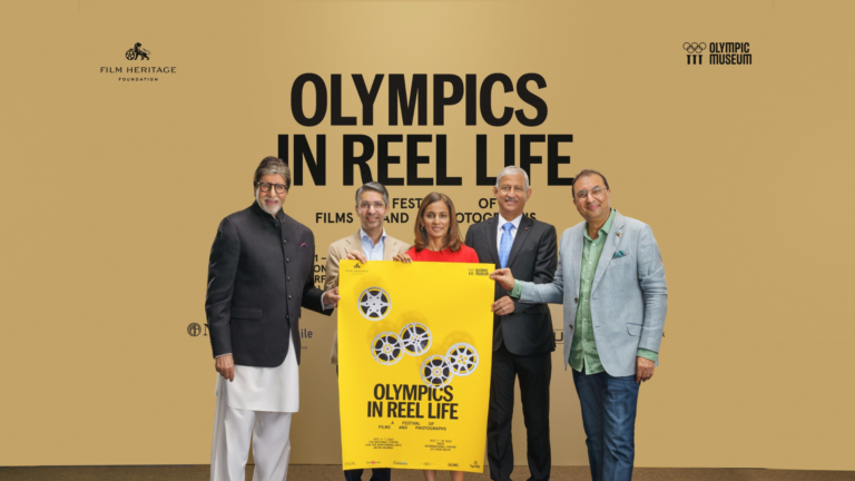 Olympics in reel life (L-R) Amitabh Bachchan, Abhinav Bindra, Aparna Popat and M.M. Somaya at the poster launch