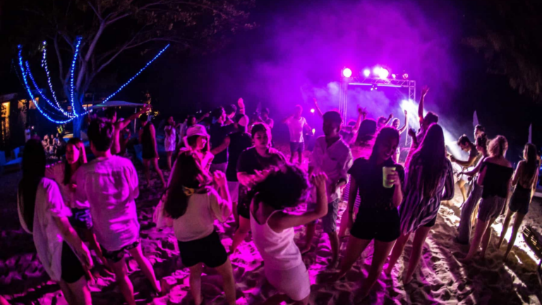 Dive into Goa's Nighttime Charm: 5 Unmissable Nightlife Experiences for Your Winter Escape