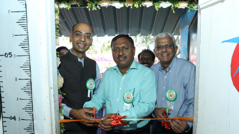 In celebration of International Volunteers Day, LV Vaidyanathan, CEO of P&G India, inaugurated the 'P&G Shiksha Mindspark Lab' at Government Ashram School in Bhinar, near Thane, Maharashtra.