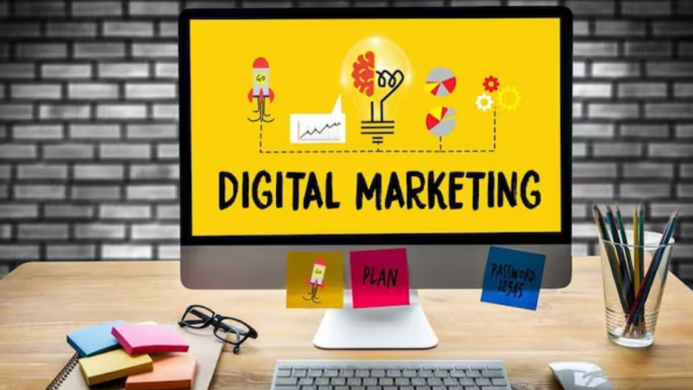  Want to start a career in Digital marketing? Here's what experts have to say