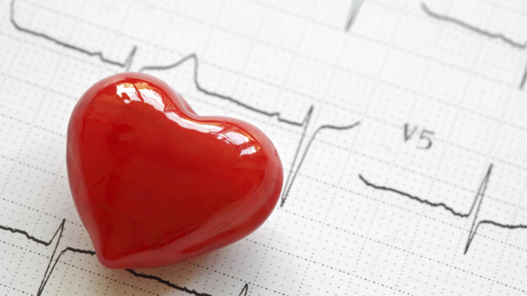 Winter Health Advisory: Health Experts Warn Against Rising Heart Attacks, Take Care of Eye