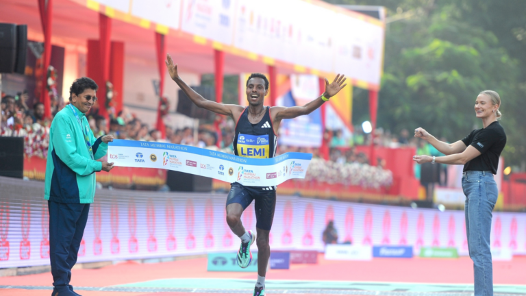 Lemi retains the crown while Aberash clinches the women’s title at the Tata Mumbai Marathon 2024