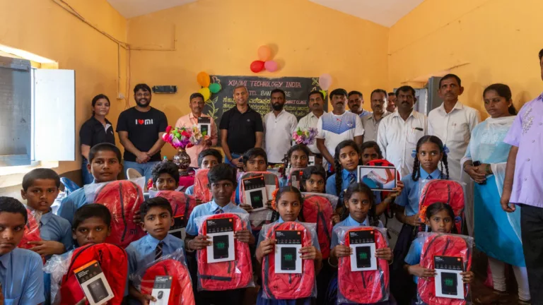 Xiaomi India Transforms Traditional Classrooms into Smart Classrooms