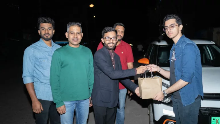 Zoomcar and SPARKCARS Forge Transformative Partnership to Raise EV Car Adoption in Self-Drive Space