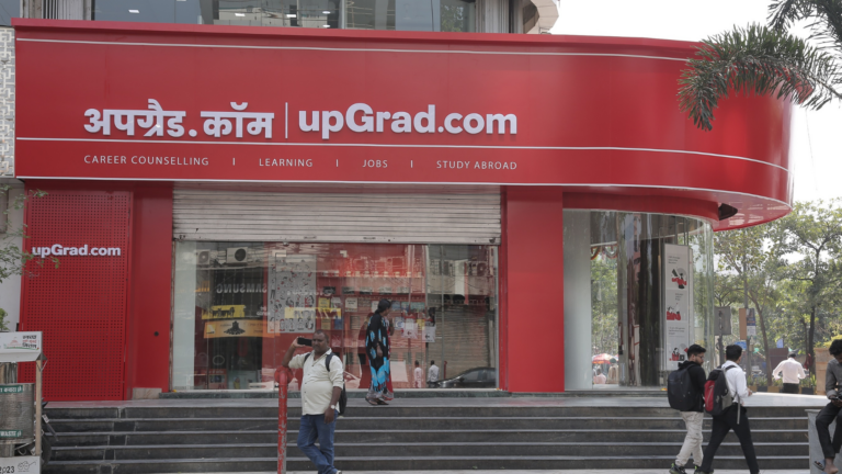 upGrad to open 100 Experience & Learning Centres - commits INR 100Cr