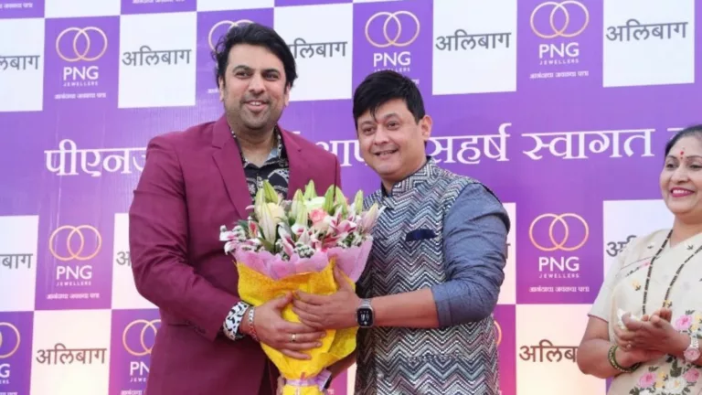 PNG Jewellers unveiled yet another store in Maharashtra – an expansive 3,000 sq ft store in Alibaug, inaugurated by Indian film and television star, Swapnil Joshi!